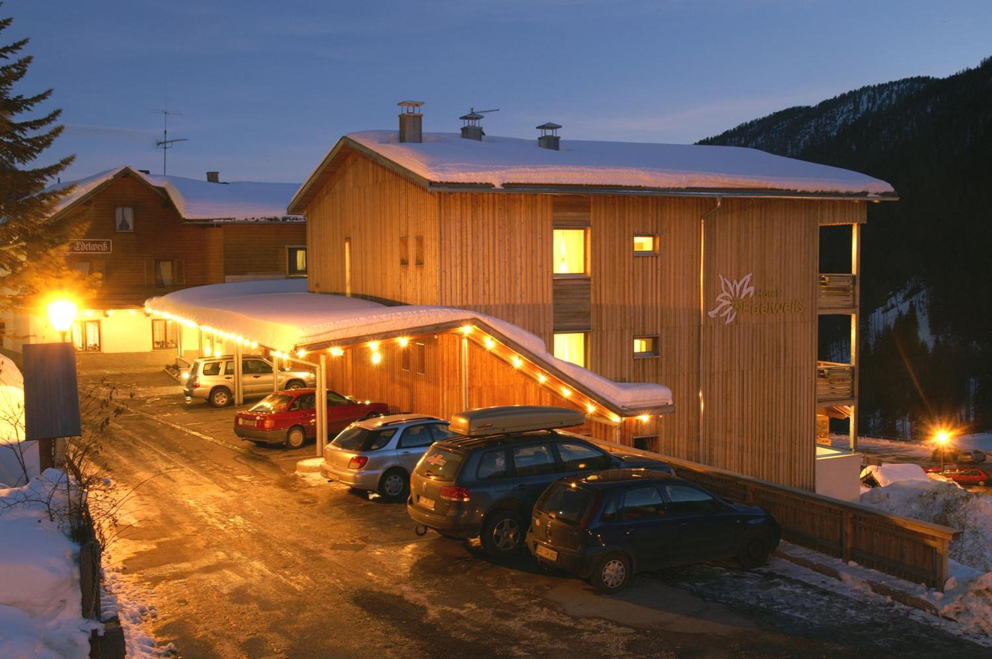 Hotel Edelweiss Malles Venosta Εξωτερικό φωτογραφία