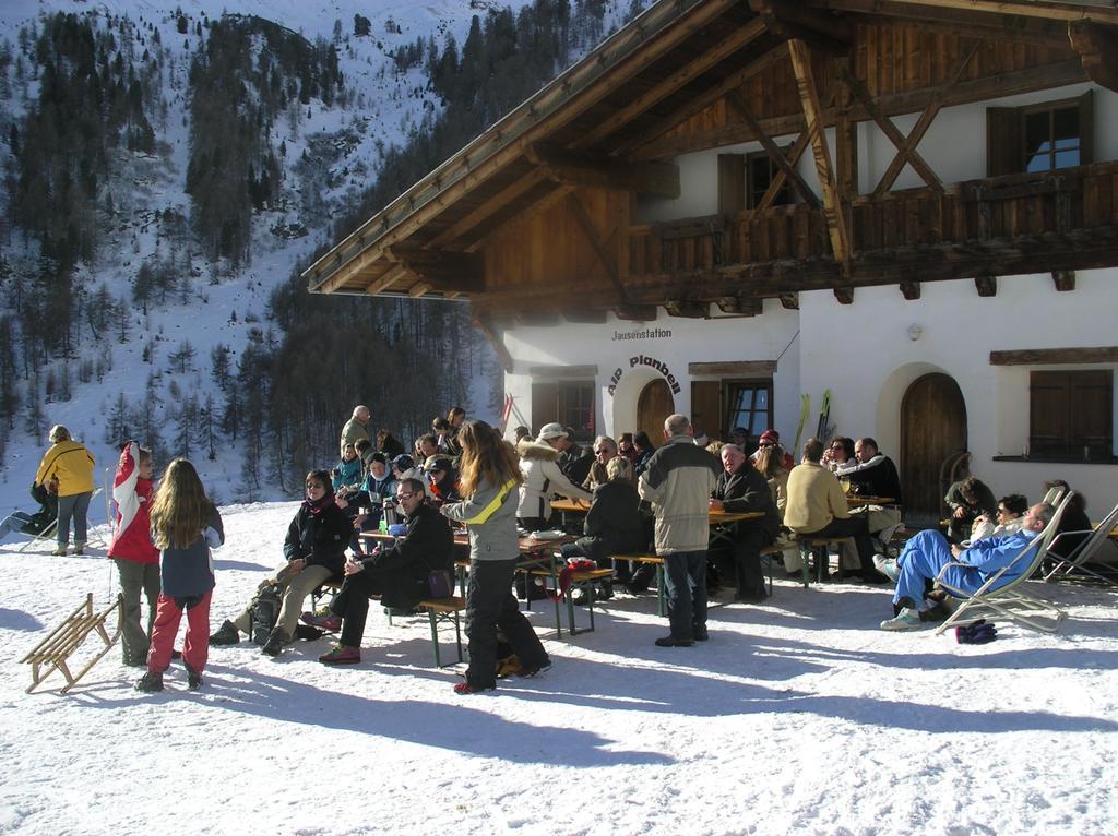 Hotel Edelweiss Malles Venosta Εξωτερικό φωτογραφία