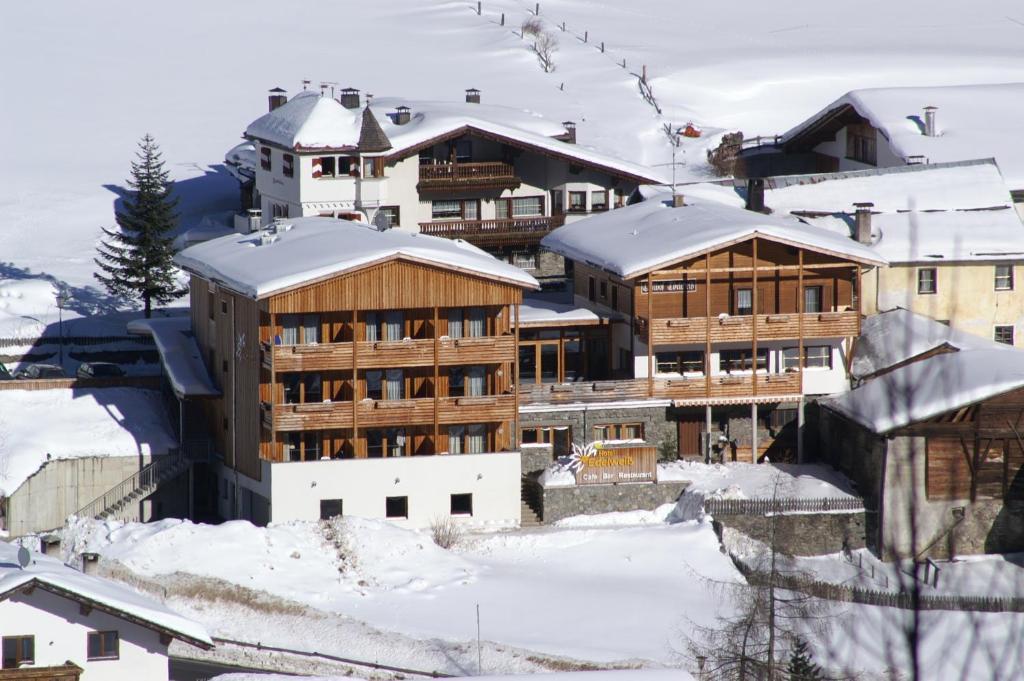 Hotel Edelweiss Malles Venosta Δωμάτιο φωτογραφία